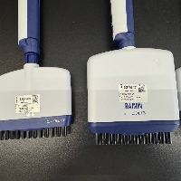 Rainin Pipet-Lite XLS Multichannel Pipettes - Quantity 11 image 0